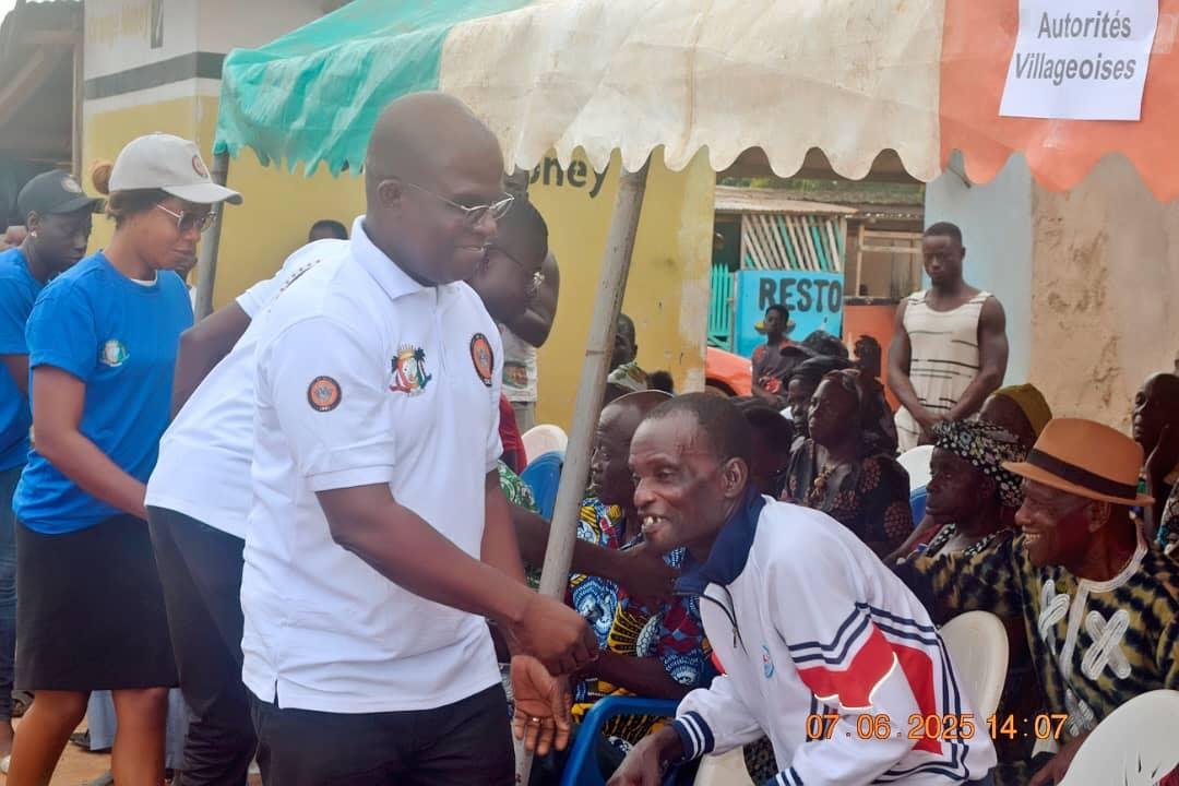 Soutien association Eklo├®oun 95