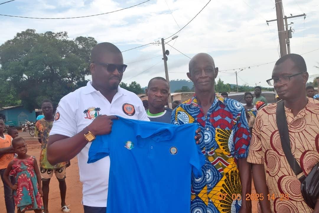 Soutien association Ekloéoun 11